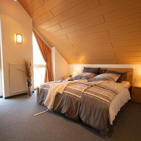 Ferienwohnung Lea Онинген Екстериор снимка