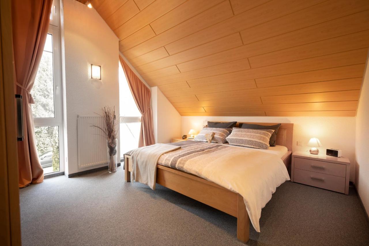 Ferienwohnung Lea Онинген Екстериор снимка