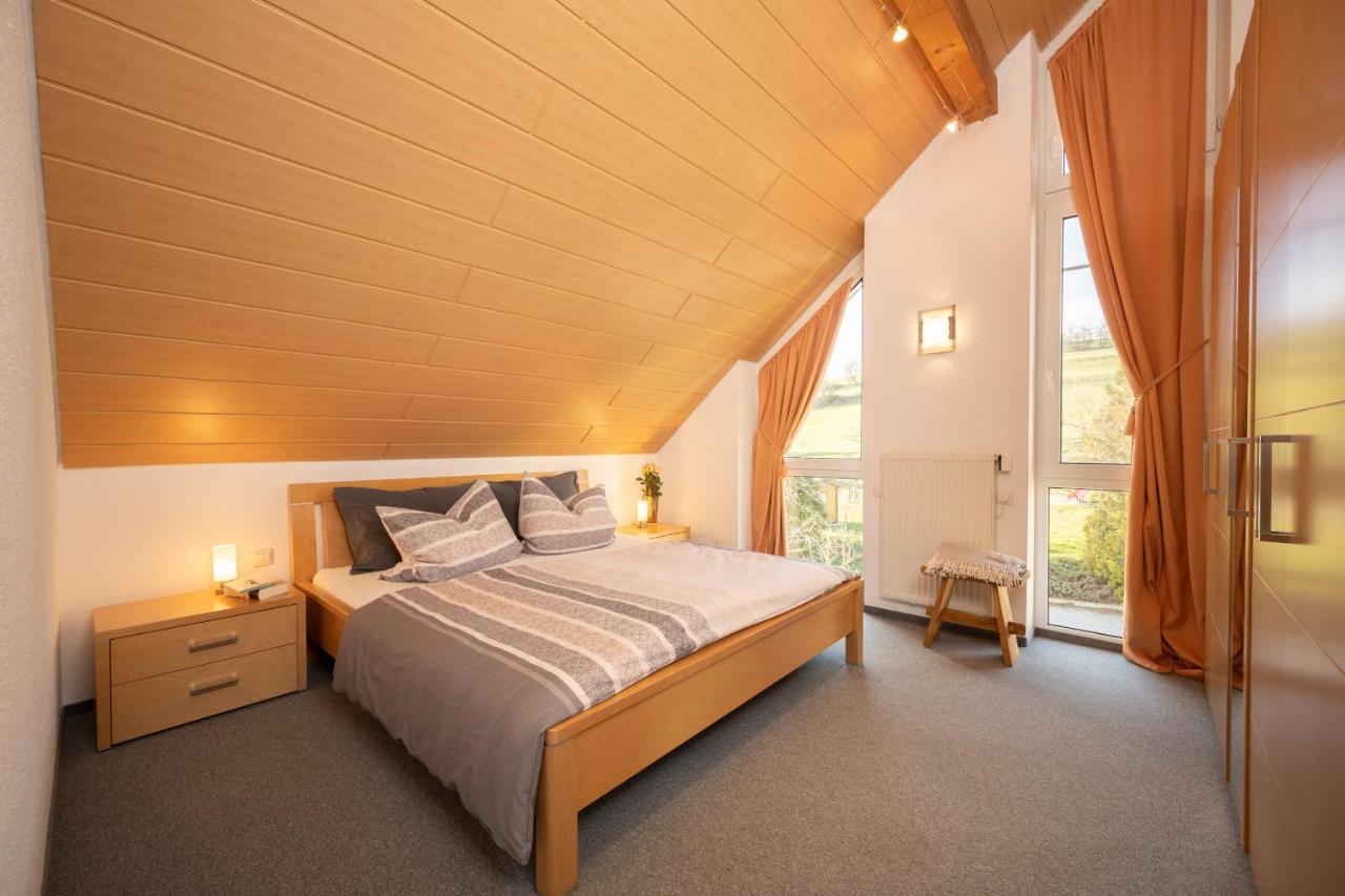 Ferienwohnung Lea Онинген Екстериор снимка