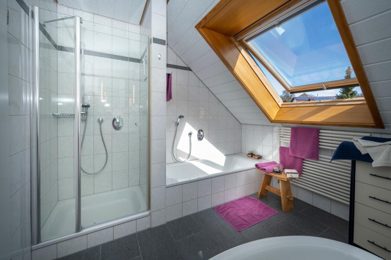 Ferienwohnung Lea Онинген Екстериор снимка