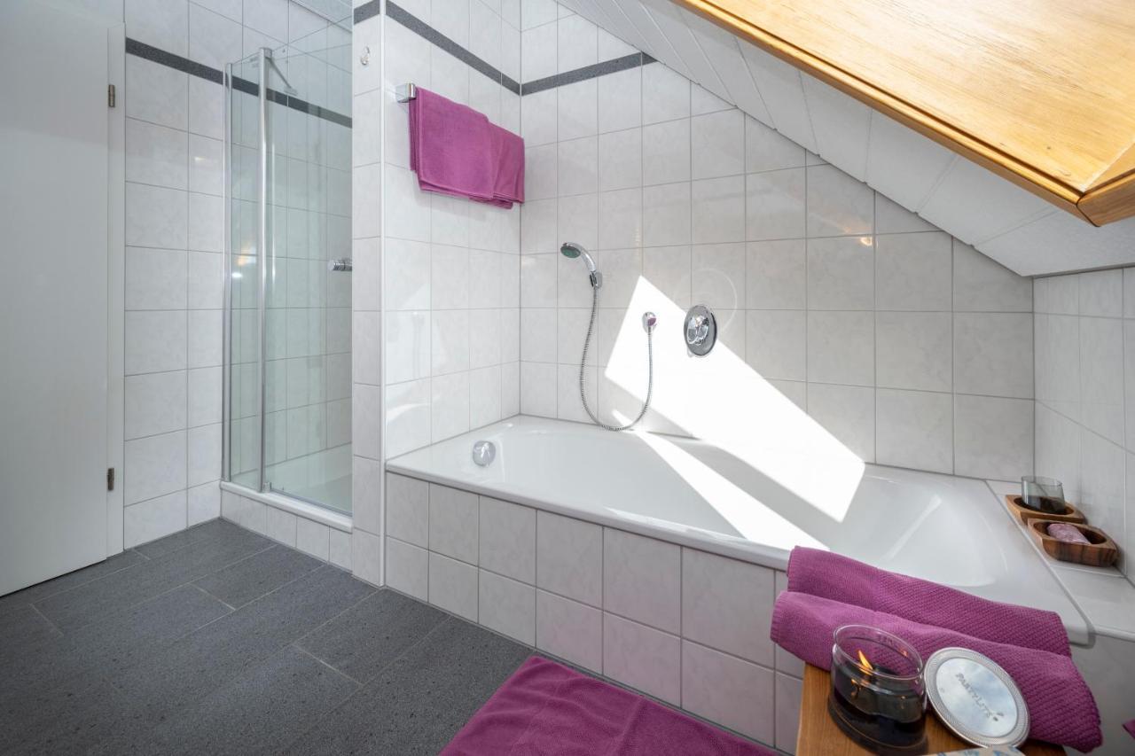 Ferienwohnung Lea Онинген Екстериор снимка